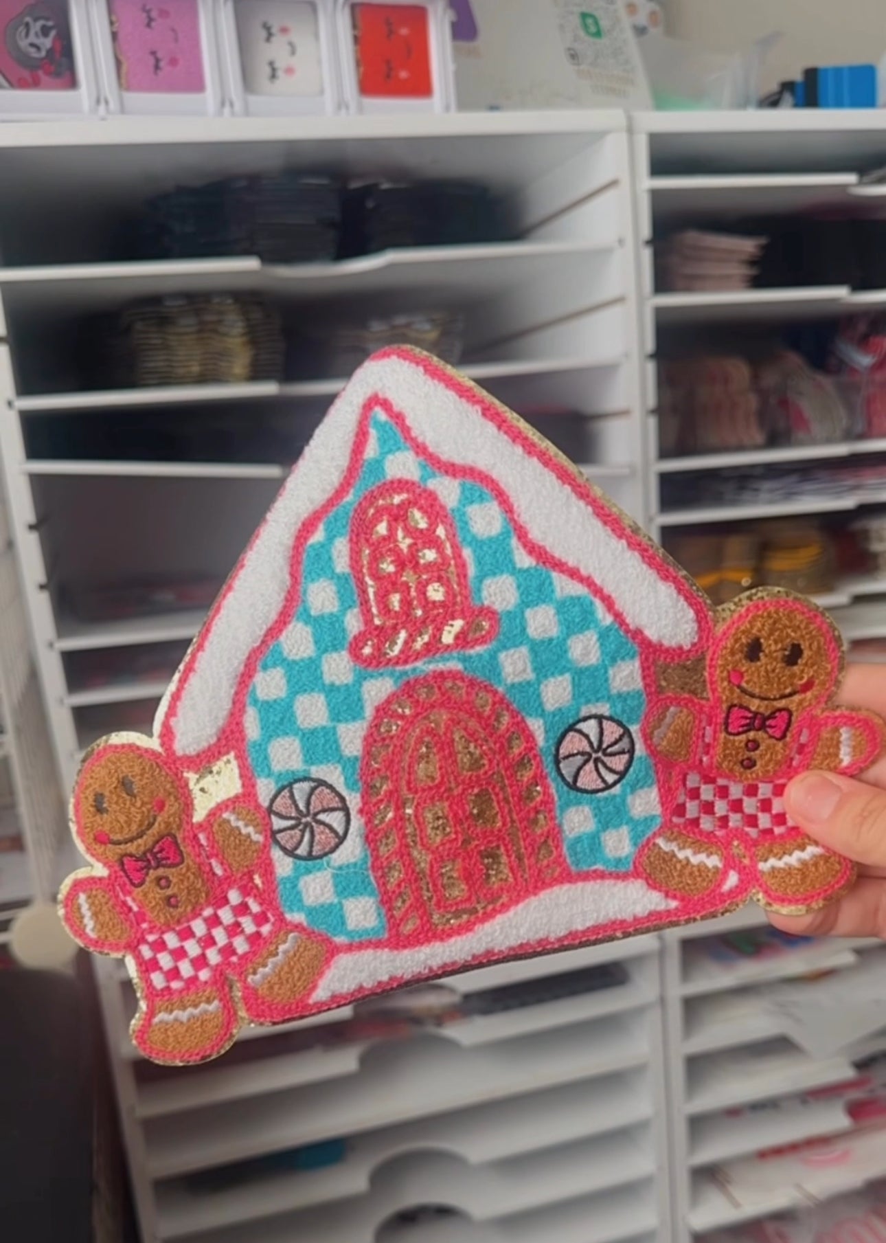 GINGERBREAD HOUSE (RTS)