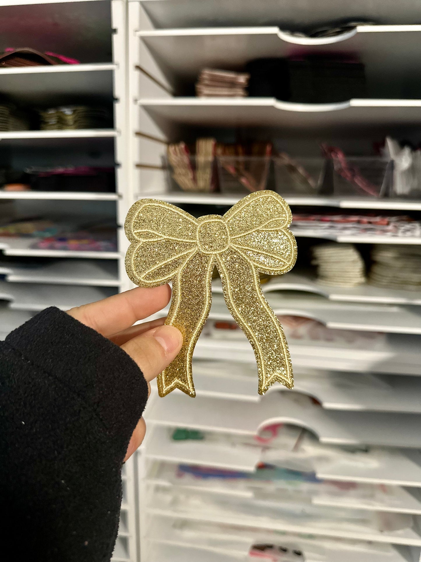 GOLD BOW GLITTER PATCH (RTS)