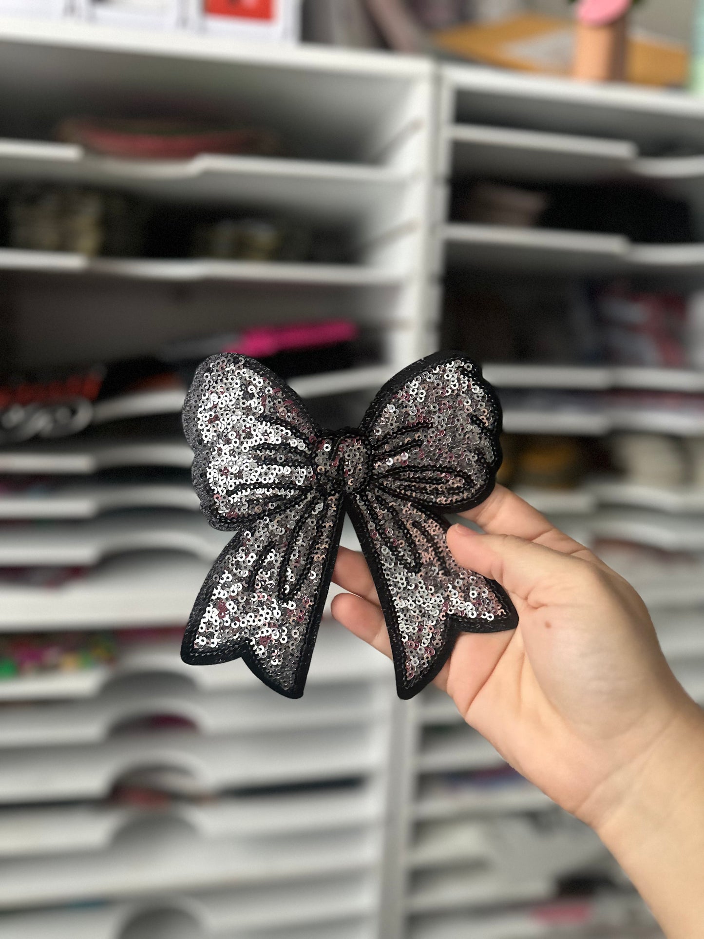 BLACK AND SILVER BOW (RTS)