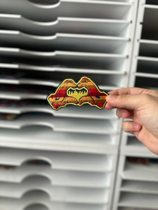 heart hands embroidery patch (RTS)